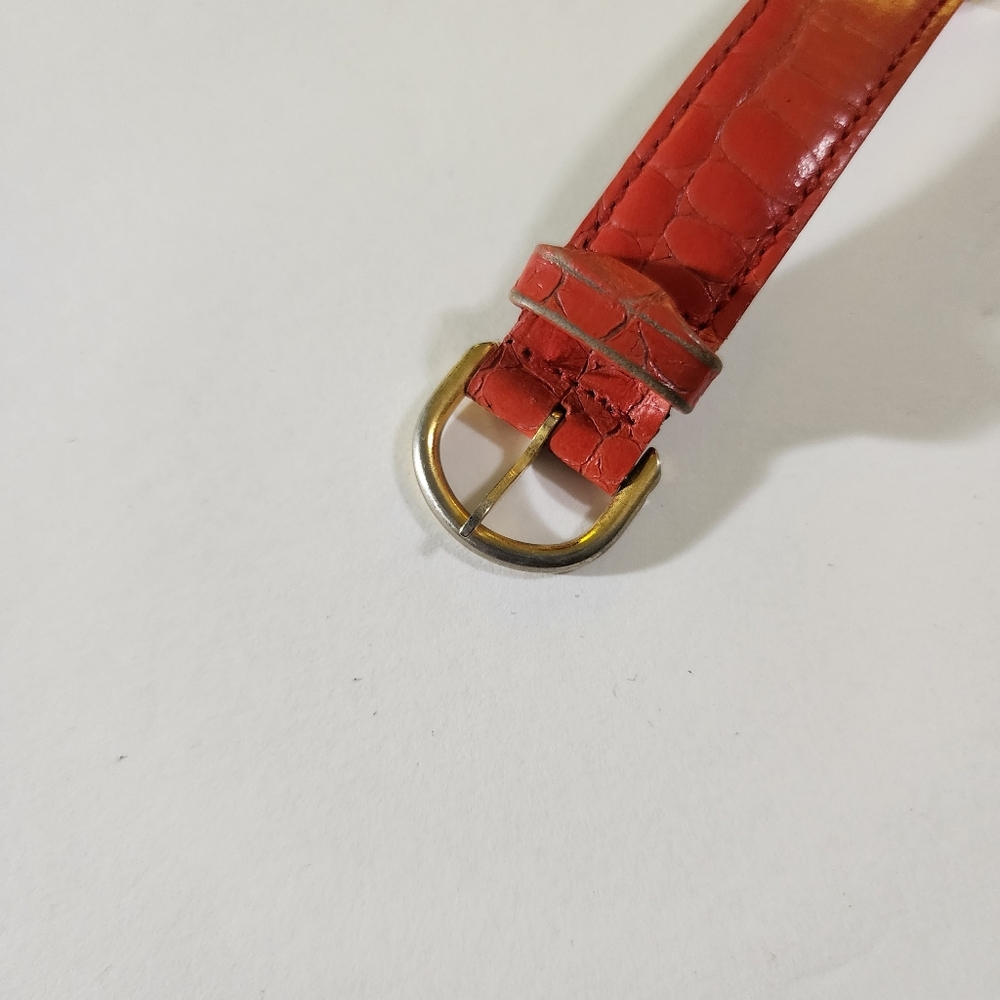 Vintage 90s Mickey Mouse Watch - Picture 6 of 9